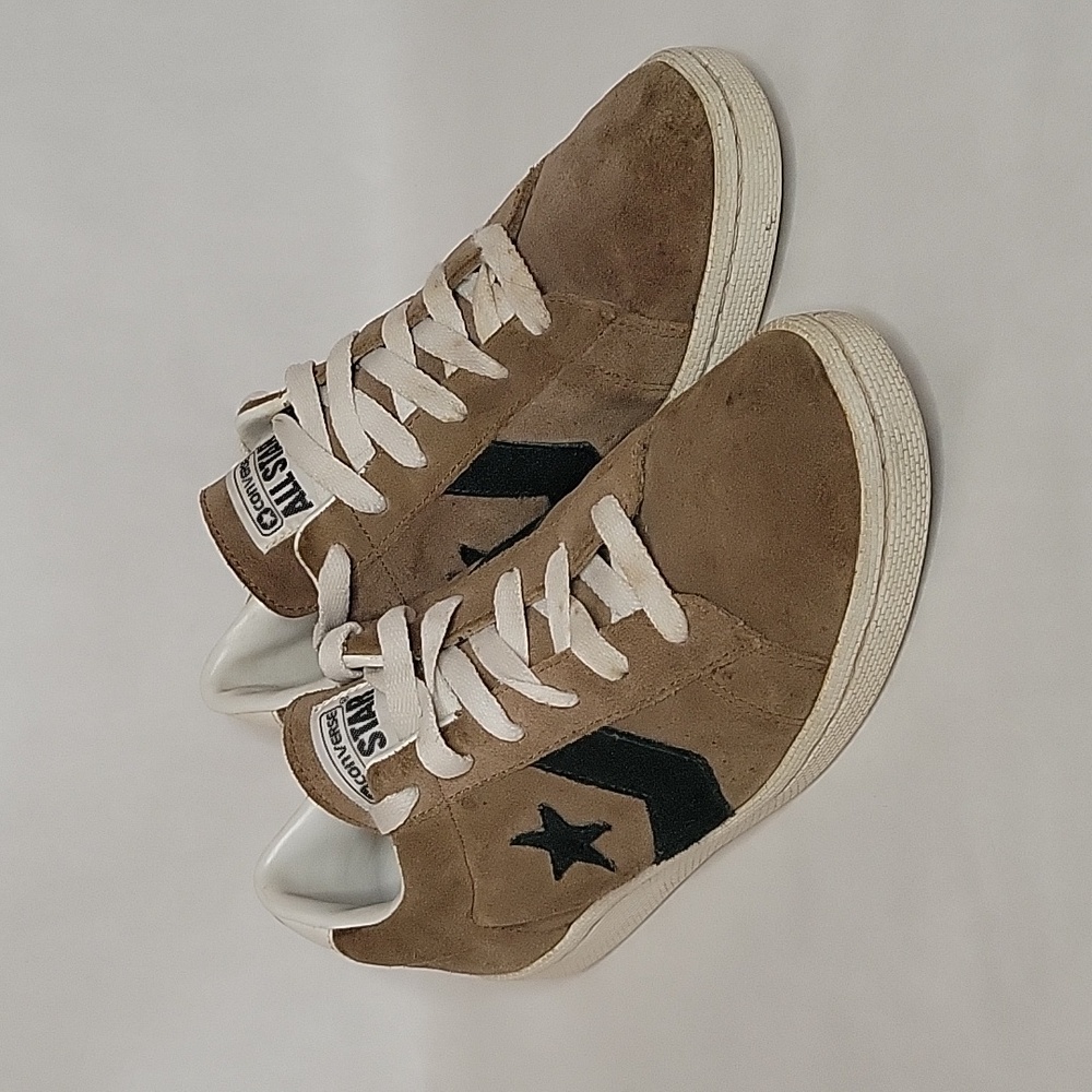 Vintage Converse All Star Suede sz 8.5 womens